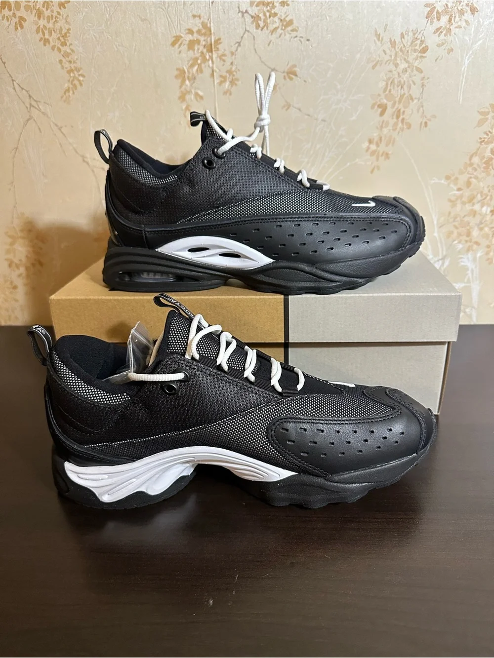 Nike bold sneakers